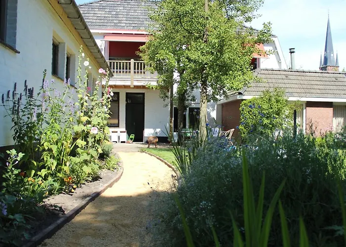 Bed and Breakfast Het Aambeeld 3*